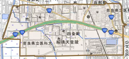 四条町とその周辺の地図。町の範囲を重ねている