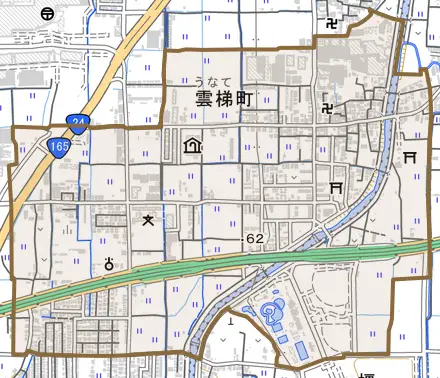 雲梯町とその周辺の地図。町の範囲を重ねている