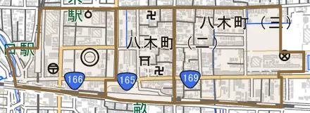 八木町とその周辺の地図。町の範囲を重ねている
