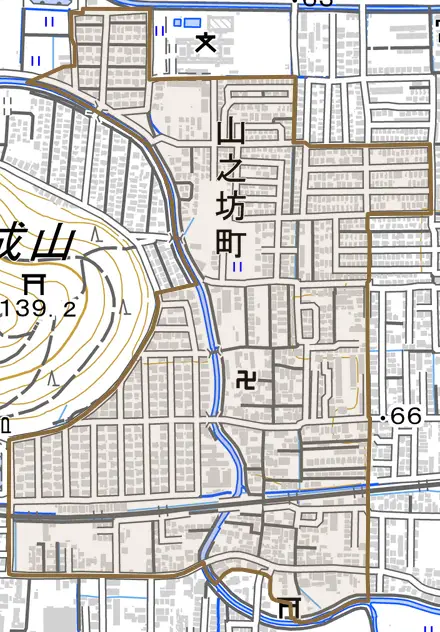 山之坊町とその周辺の地図。町の範囲を重ねている