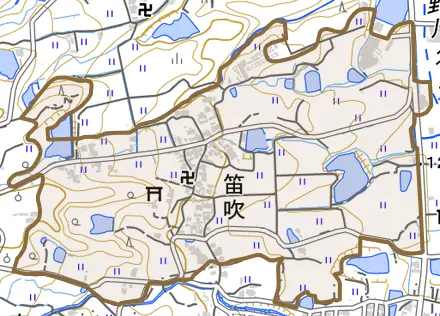 笛吹とその周辺の地図。町の範囲を重ねている