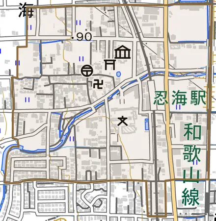 忍海とその周辺の地図。町の範囲を重ねている