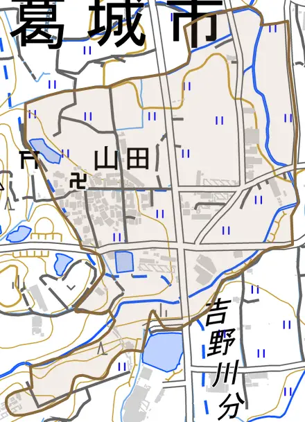 山田とその周辺の地図。町の範囲を重ねている