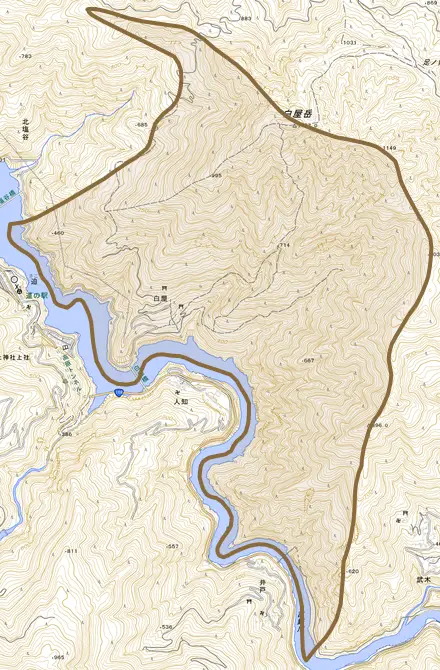 大字白屋とその周辺の地図。町の範囲を重ねている