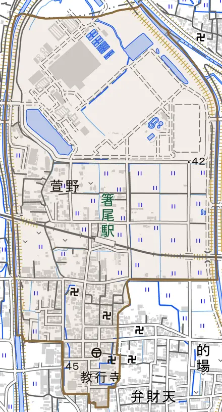 大字萱野とその周辺の地図。町の範囲を重ねている