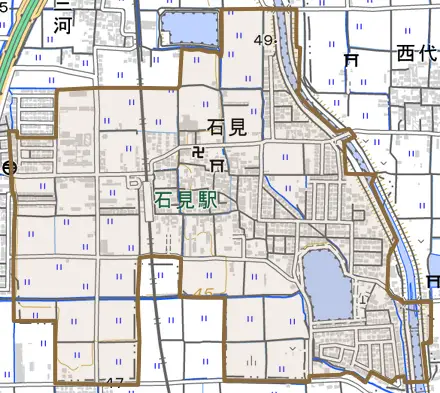 大字石見とその周辺の地図。町の範囲を重ねている