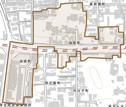 油阪町とその周辺の地図。町の範囲を重ねている
