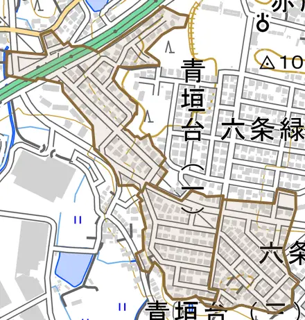青垣台とその周辺の地図。町の範囲を重ねている