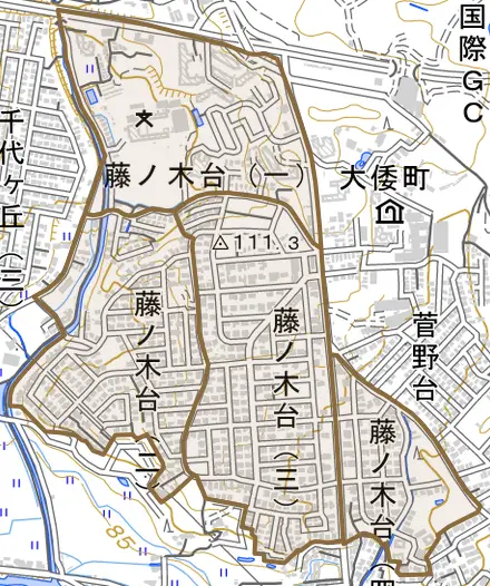 藤ノ木台とその周辺の地図。町の範囲を重ねている