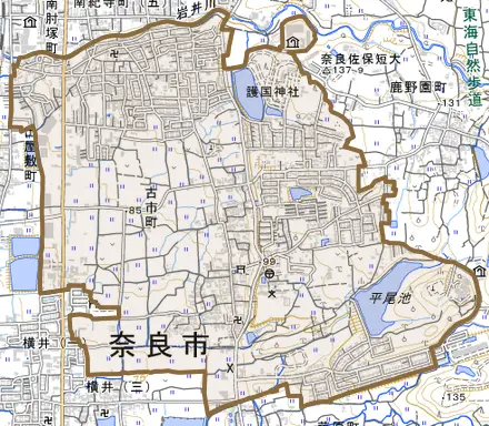 古市町とその周辺の地図。町の範囲を重ねている
