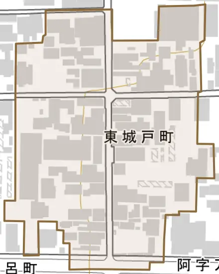 東城戸町とその周辺の地図。町の範囲を重ねている