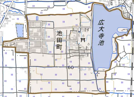 池田町とその周辺の地図。町の範囲を重ねている