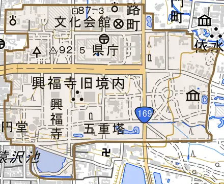 登大路町とその周辺の地図。町の範囲を重ねている