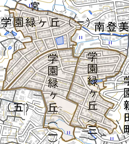 学園緑ヶ丘とその周辺の地図。町の範囲を重ねている