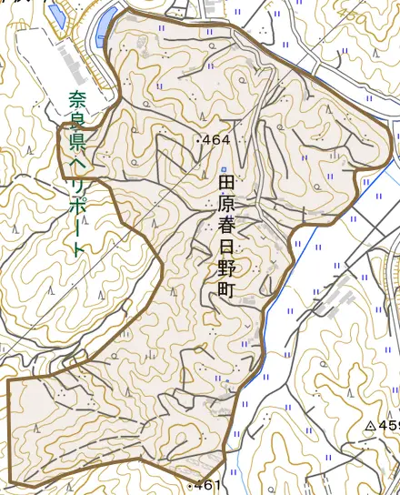 田原春日野町とその周辺の地図。町の範囲を重ねている