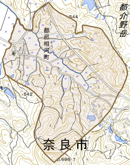 都祁相河町とその周辺の地図。町の範囲を重ねている