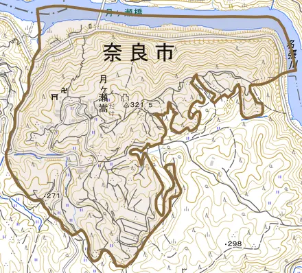 月ヶ瀬嵩とその周辺の地図。町の範囲を重ねている