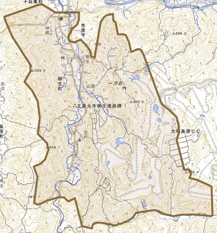 柳生町とその周辺の地図。町の範囲を重ねている