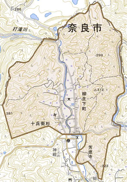 柳生下町とその周辺の地図。町の範囲を重ねている