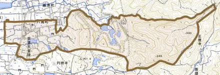 八島町とその周辺の地図。町の範囲を重ねている