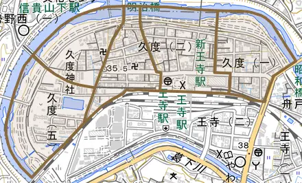 久度とその周辺の地図。町の範囲を重ねている
