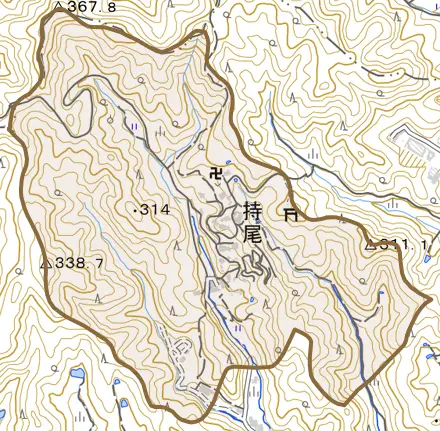 大字持尾とその周辺の地図。町の範囲を重ねている