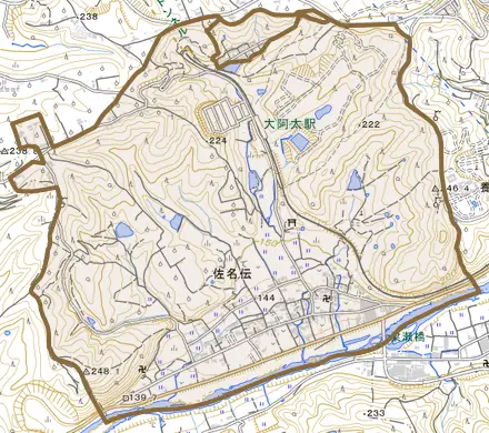 大字佐名伝とその周辺の地図。町の範囲を重ねている