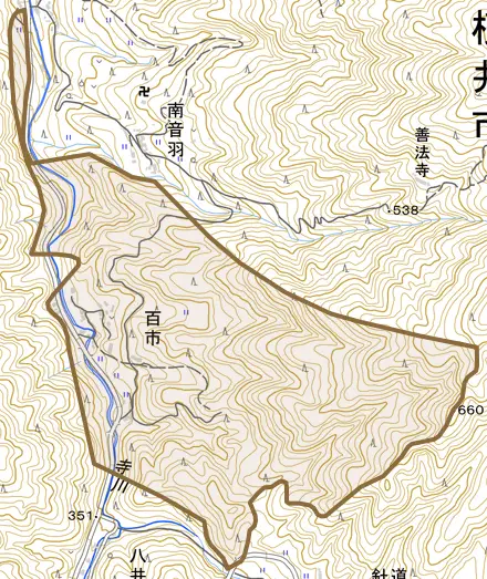 大字百市とその周辺の地図。町の範囲を重ねている