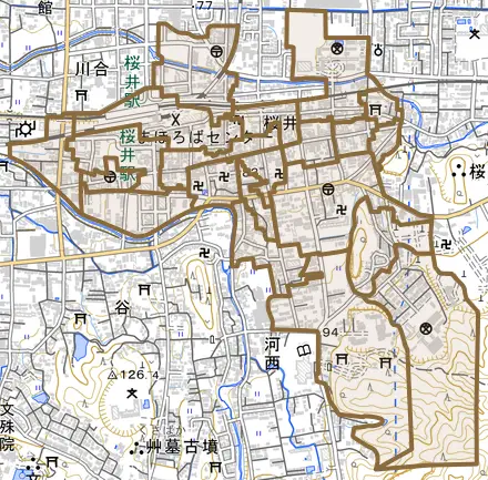 大字桜井とその周辺の地図。町の範囲を重ねている
