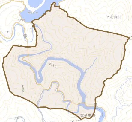 大字下桑原とその周辺の地図。町の範囲を重ねている