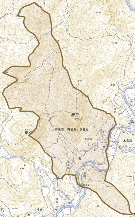 大字葛とその周辺の地図。町の範囲を重ねている
