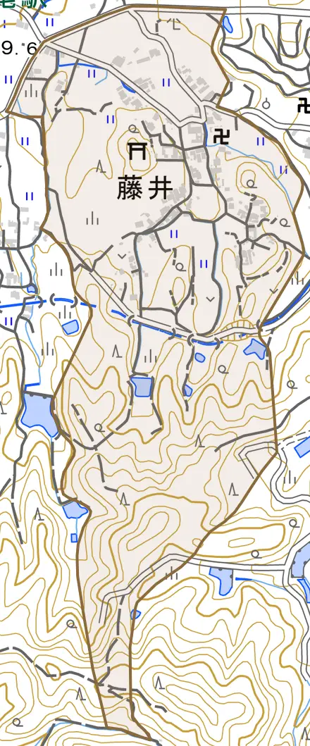大字藤井とその周辺の地図。町の範囲を重ねている
