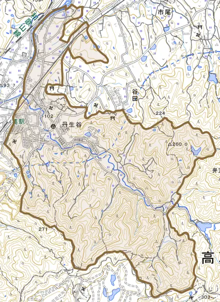 大字丹生谷とその周辺の地図。町の範囲を重ねている
