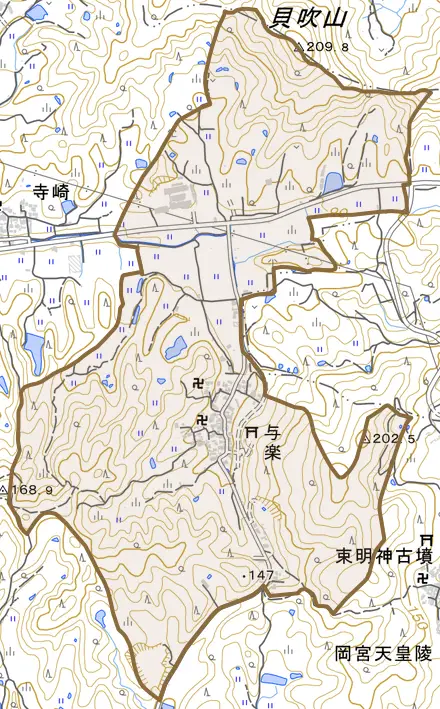 大字与楽とその周辺の地図。町の範囲を重ねている