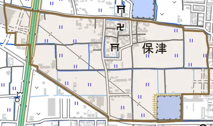 大字保津とその周辺の地図。町の範囲を重ねている