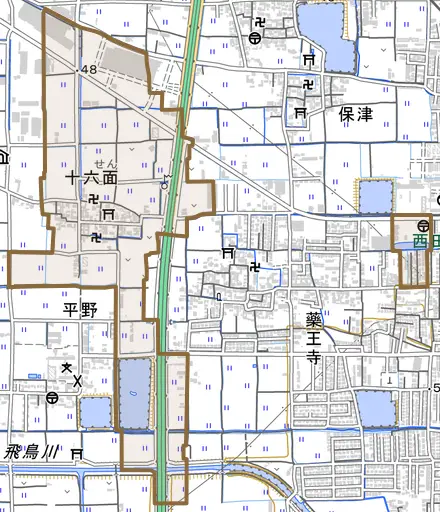 大字十六面とその周辺の地図。町の範囲を重ねている