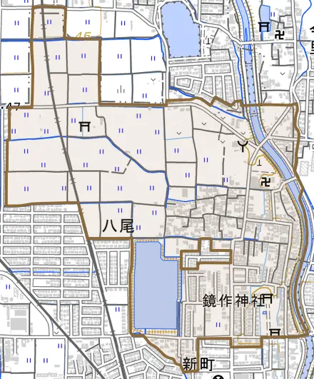 大字八尾とその周辺の地図。町の範囲を重ねている