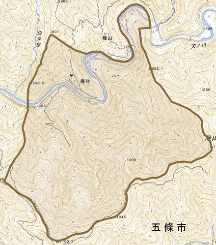 大字庵住とその周辺の地図。町の範囲を重ねている