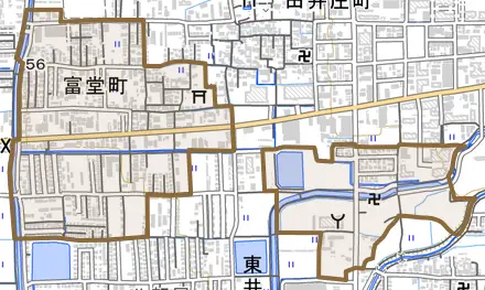 富堂町とその周辺の地図。町の範囲を重ねている