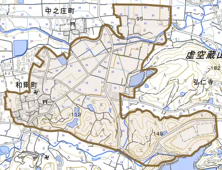 和爾町とその周辺の地図。町の範囲を重ねている