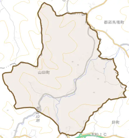 山田町とその周辺の地図。町の範囲を重ねている