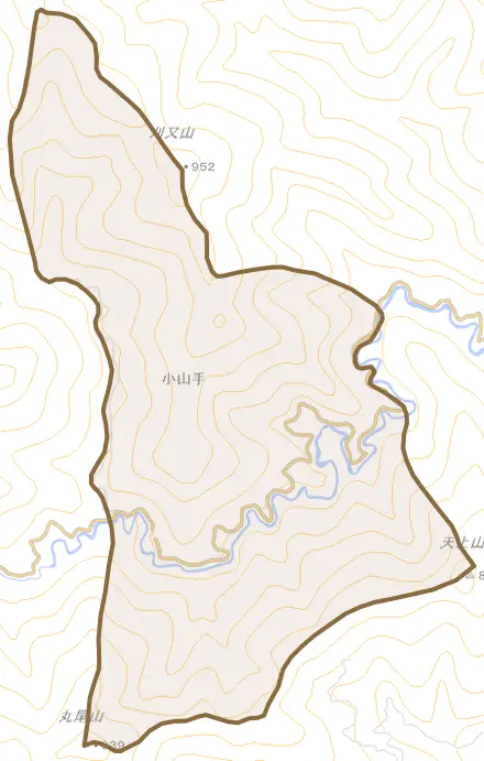 大字小山手とその周辺の地図。町の範囲を重ねている