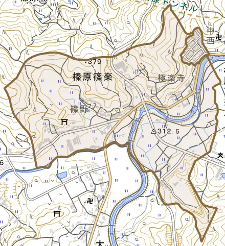 榛原篠楽とその周辺の地図。町の範囲を重ねている
