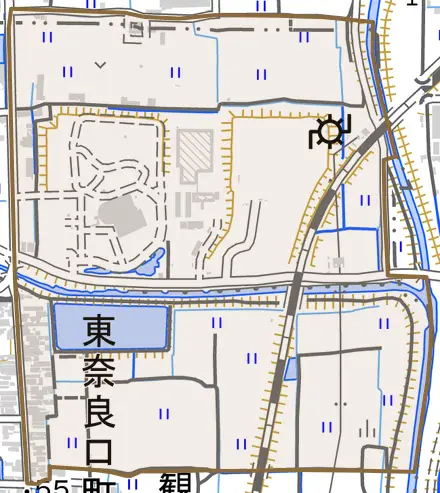 東奈良口町とその周辺の地図。町の範囲を重ねている