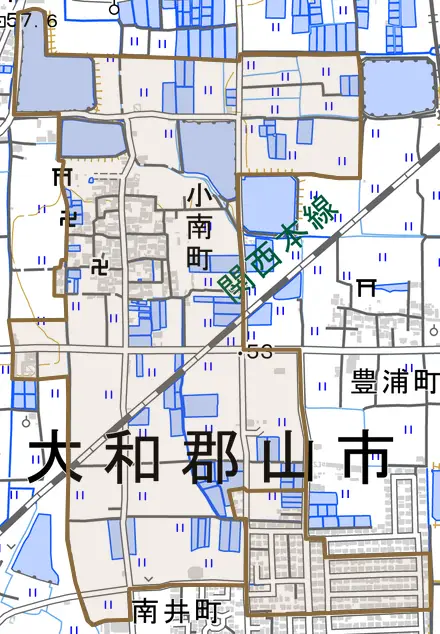 小南町とその周辺の地図。町の範囲を重ねている
