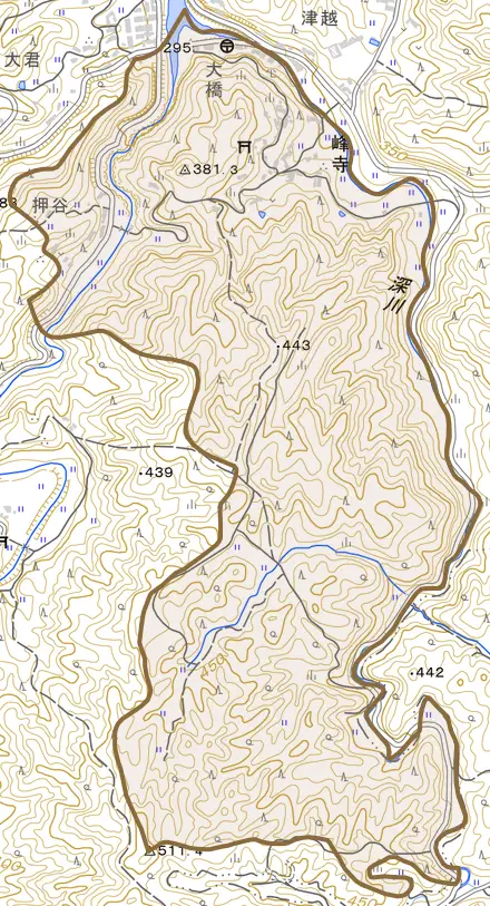 大字峰寺とその周辺の地図。町の範囲を重ねている