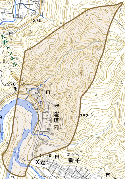 大字窪垣内とその周辺の地図。町の範囲を重ねている
