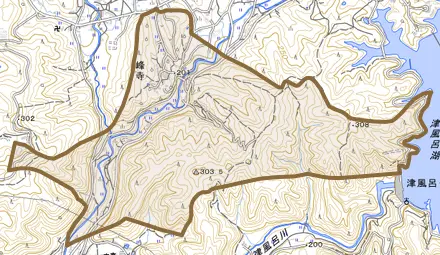 大字峰寺とその周辺の地図。町の範囲を重ねている
