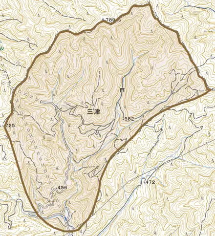 大字三津とその周辺の地図。町の範囲を重ねている