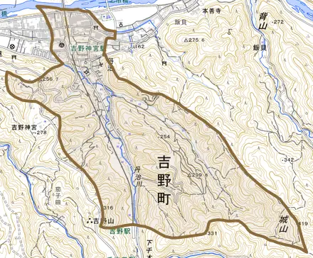 大字丹治とその周辺の地図。町の範囲を重ねている